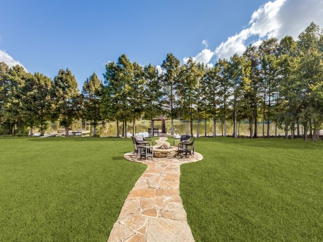 5848 Lago Vista Drive, Athens, TX 75752