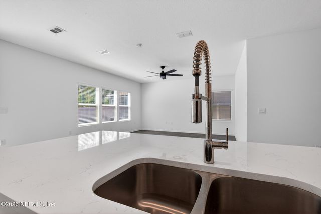 2283 SHADY BREEZE Lane, Green Cove Springs, FL 32043