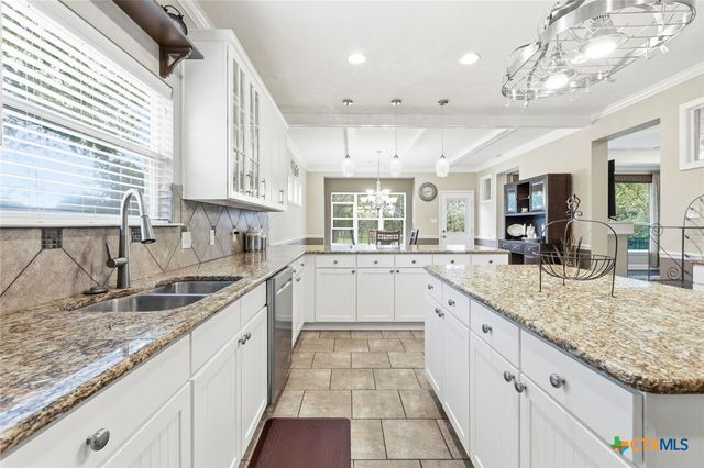 169 Old 71, Cedar Creek, TX 78612