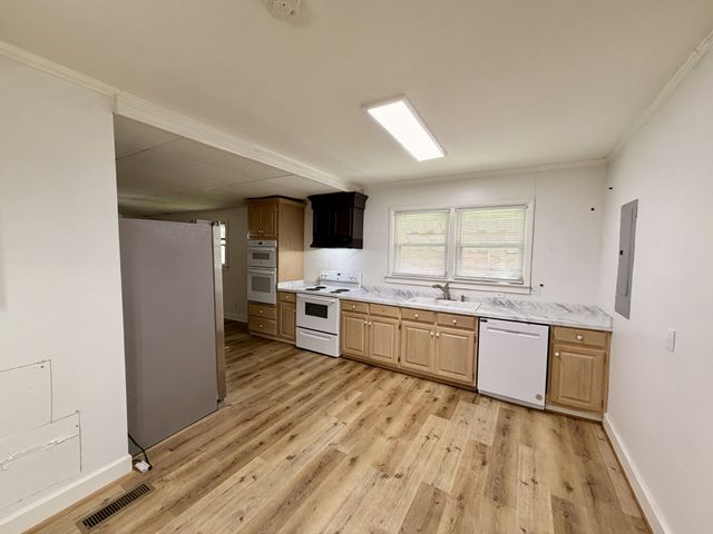 609 S Highland Ave, Murfreesboro, TN 37130