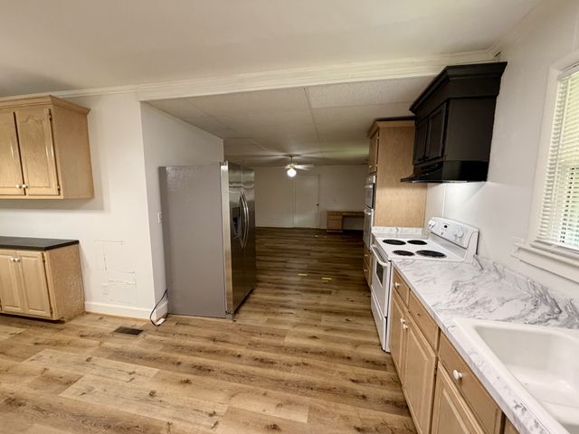 609 S Highland Ave, Murfreesboro, TN 37130