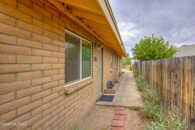 1727 E 8th Street, Tucson, AZ 85719