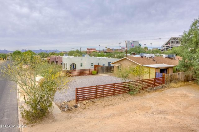 1727 E 8th Street, Tucson, AZ 85719