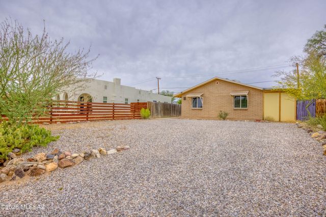 1727 E 8th Street, Tucson, AZ 85719