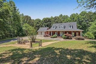 1136 Cole Lake Rd, Dallas, GA 30157