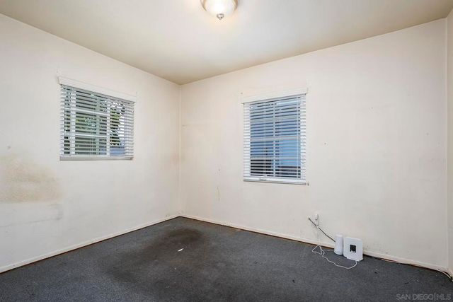 212 Los Alamos Dr, San Diego, CA 92114