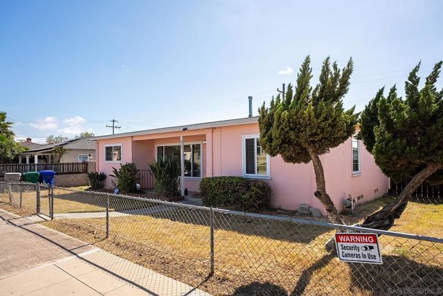 212 Los Alamos Dr, San Diego, CA 92114