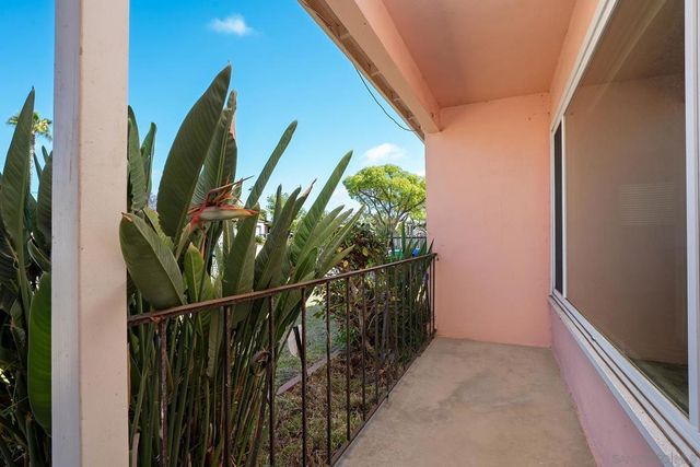 212 Los Alamos Dr, San Diego, CA 92114