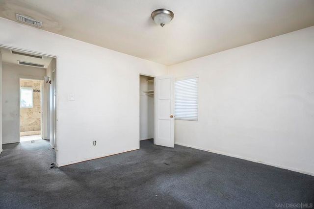 212 Los Alamos Dr, San Diego, CA 92114