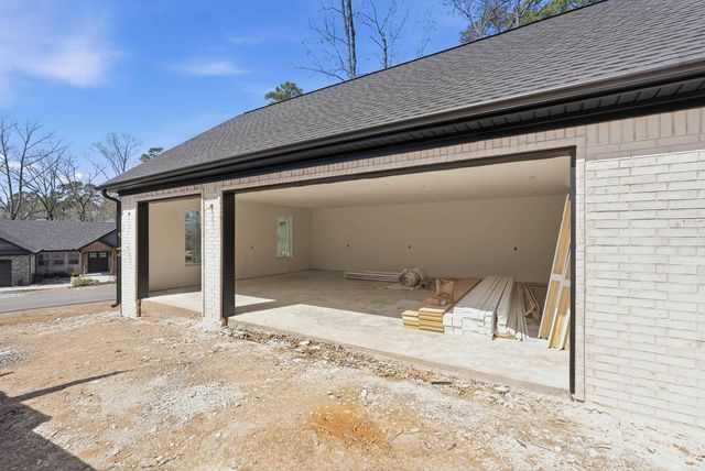 81 Elcano Drive, Hot Springs Village, AR 71909