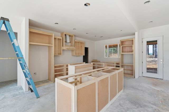 81 Elcano Drive, Hot Springs Village, AR 71909