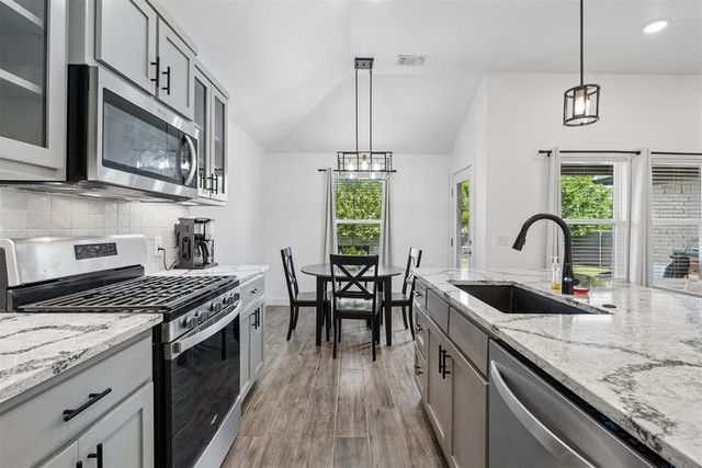 3412 Pagoda Pead Drive, Yukon, OK 73099
