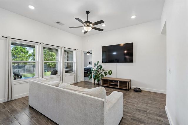 3412 Pagoda Pead Drive, Yukon, OK 73099