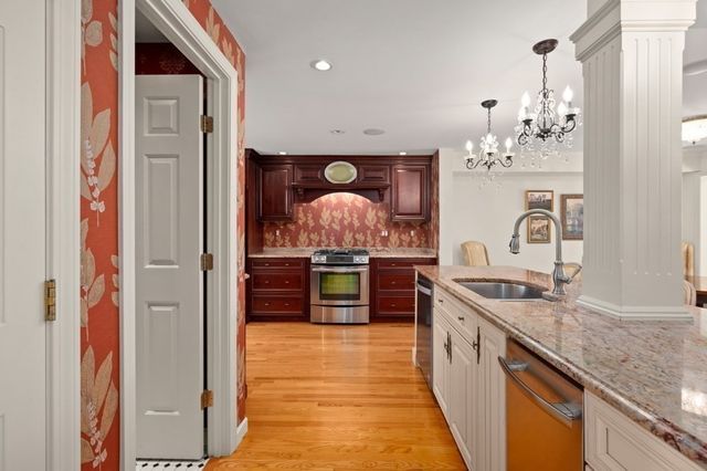 30 Spoon Way 30, North Reading, MA 01864