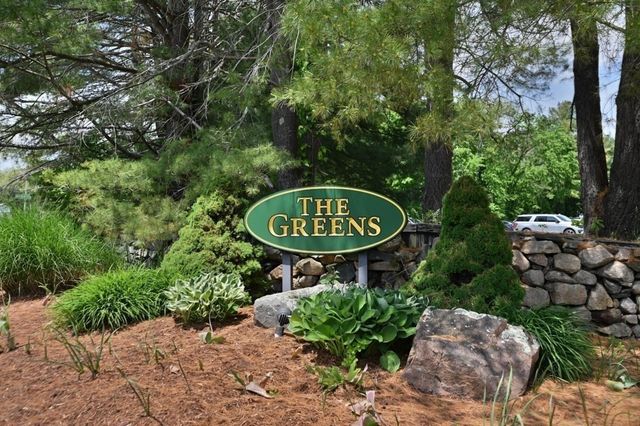30 Spoon Way 30, North Reading, MA 01864