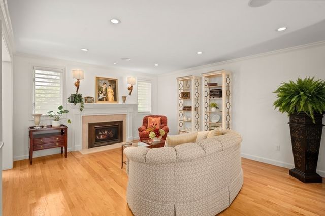 30 Spoon Way 30, North Reading, MA 01864