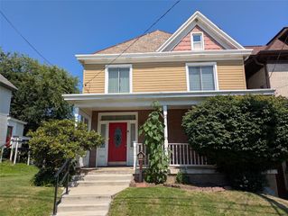 413 N 3rd St, Jeannette, PA 15644