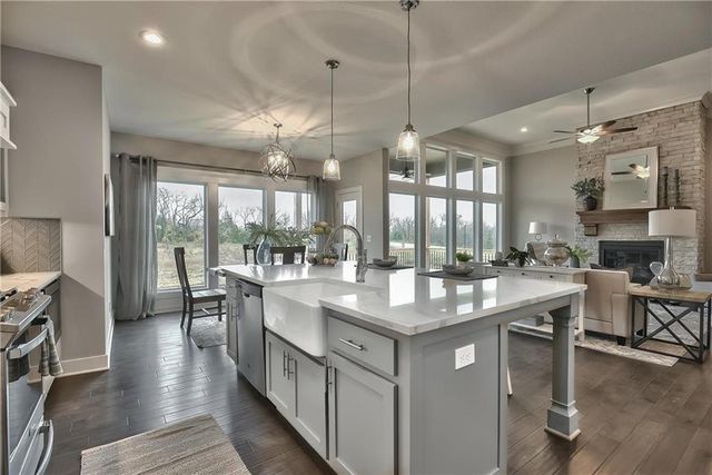 2284 Wabash Street, Olathe, KS 66061