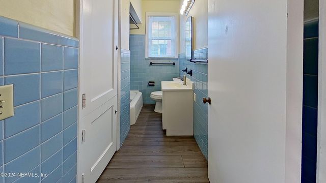 1261 BELMONT Terrace 2, Jacksonville, FL 32207