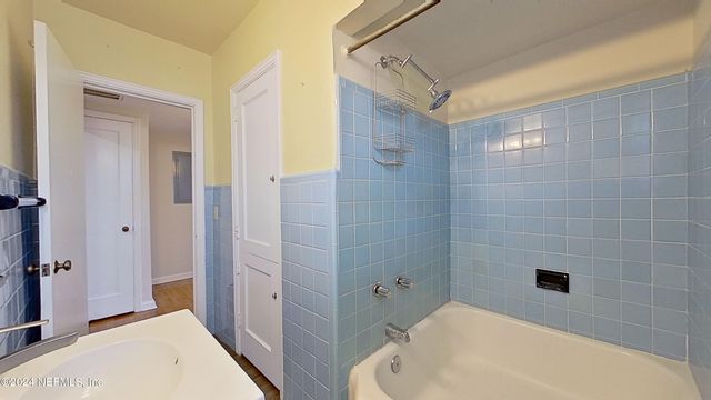 1261 BELMONT Terrace 2, Jacksonville, FL 32207