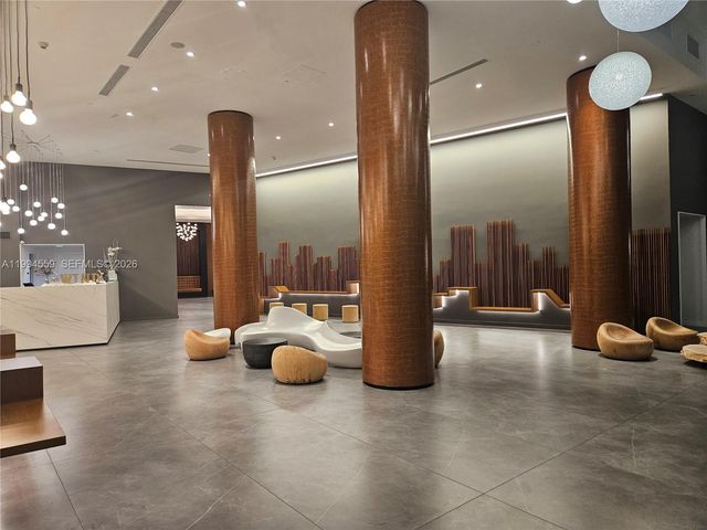 350 S Miami Ave 2714, Miami, FL 33130