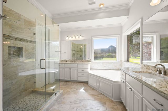 17702 Shady Path Ct, Baton Rouge, LA 70816