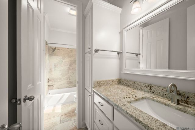 17702 Shady Path Ct, Baton Rouge, LA 70816