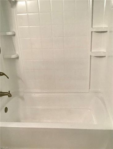 4035 Oak Moss CT, Chesapeake, VA 23321