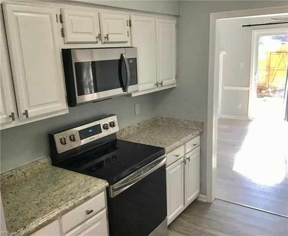 4035 Oak Moss CT, Chesapeake, VA 23321