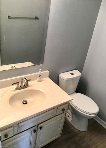 4035 Oak Moss CT, Chesapeake, VA 23321