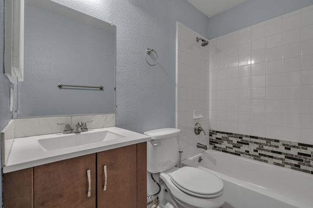 3920 Cane River Road, Fort Worth, TX 76244