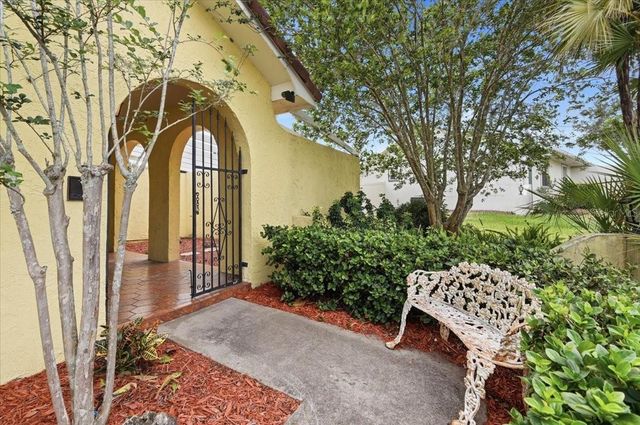 7026 WILLOW RUN LOOP, Lakeland, FL 33813