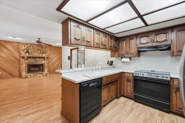 7026 WILLOW RUN LOOP, Lakeland, FL 33813