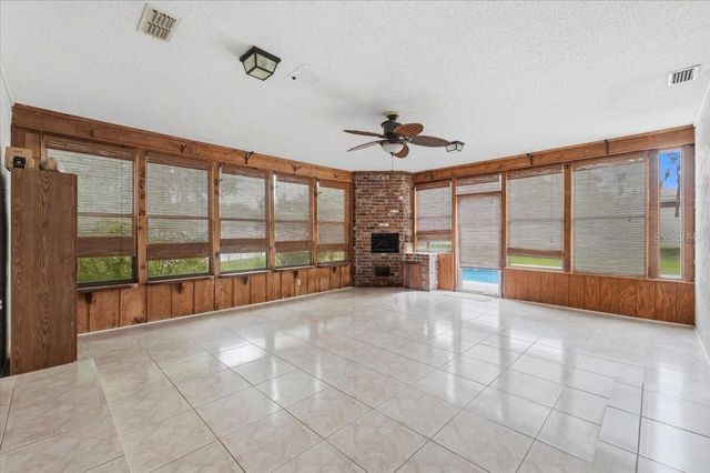 7026 WILLOW RUN LOOP, Lakeland, FL 33813