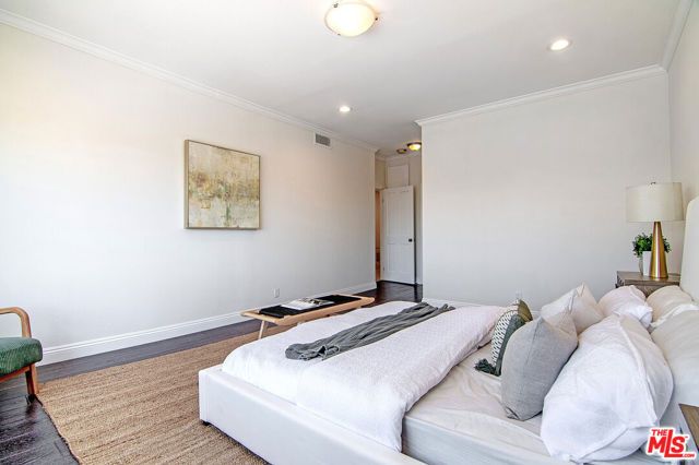 1101 Rexford Drive 302, Los Angeles, CA 90035