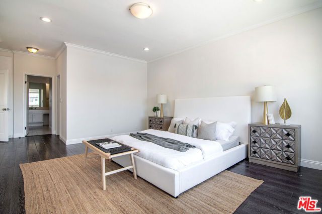 1101 Rexford Drive 302, Los Angeles, CA 90035
