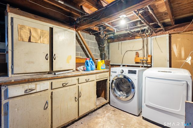 14 Giles Street, Hamden, CT 06517