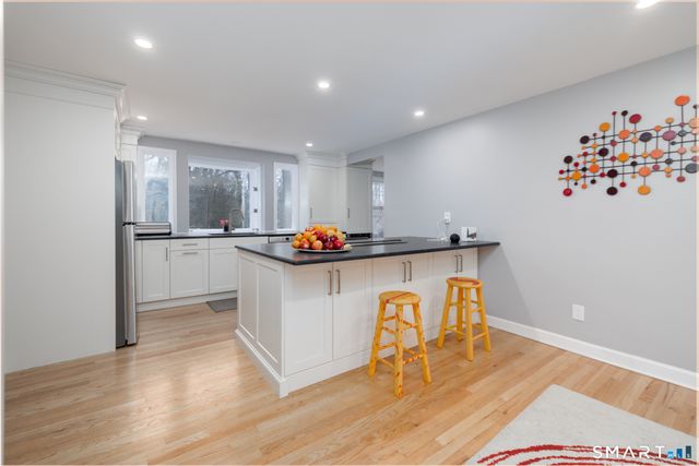 14 Giles Street, Hamden, CT 06517