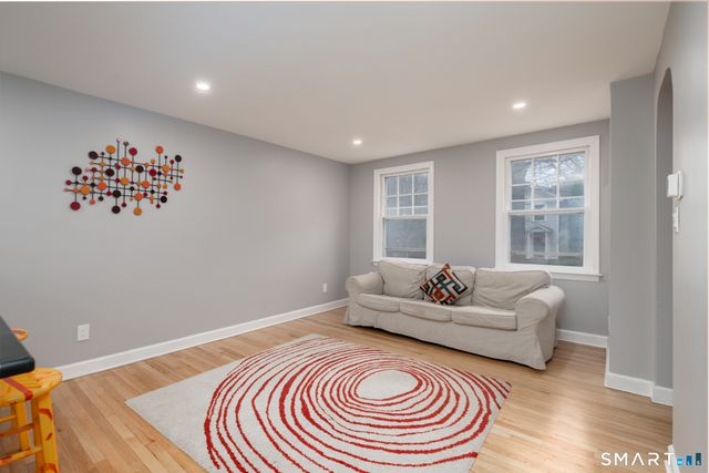 14 Giles Street, Hamden, CT 06517