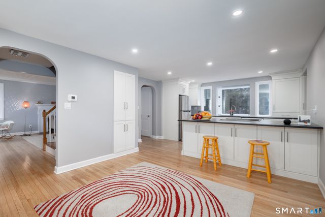 14 Giles Street, Hamden, CT 06517