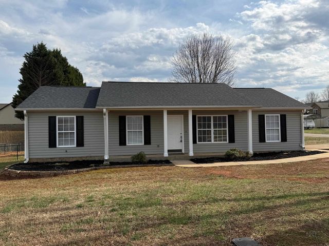 553 Burnetts Road, Chesnee, SC 29323