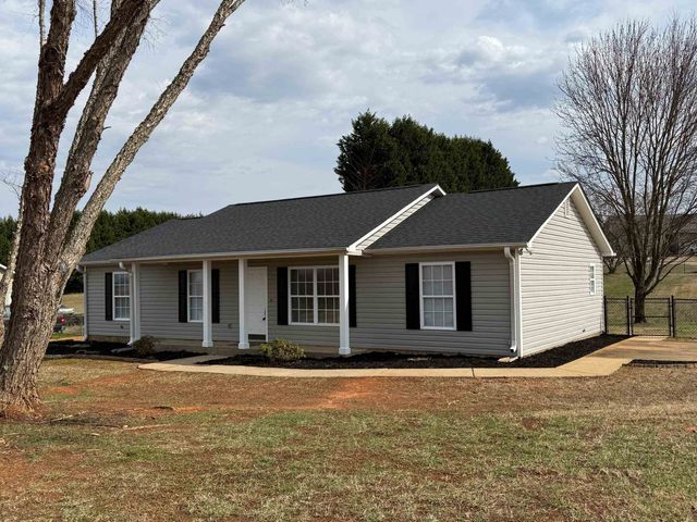 553 Burnetts Road, Chesnee, SC 29323
