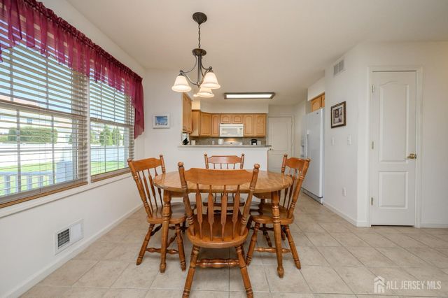 21 Catalina Avenue, Barnegat, NJ 08005