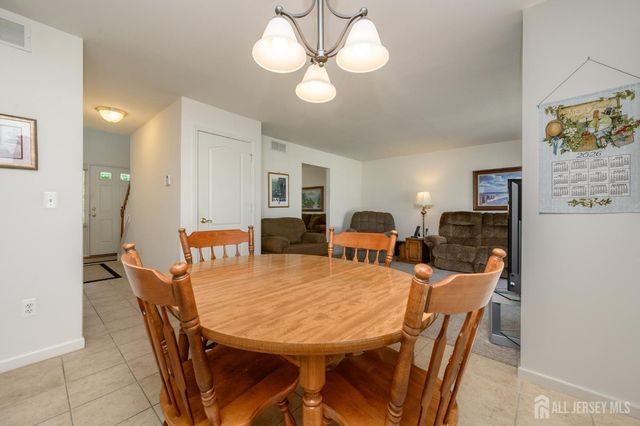 21 Catalina Avenue, Barnegat, NJ 08005