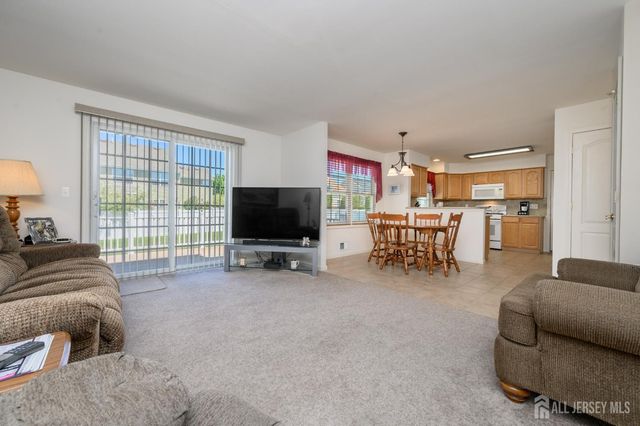 21 Catalina Avenue, Barnegat, NJ 08005