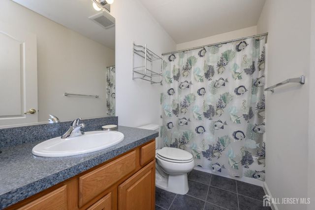 21 Catalina Avenue, Barnegat, NJ 08005