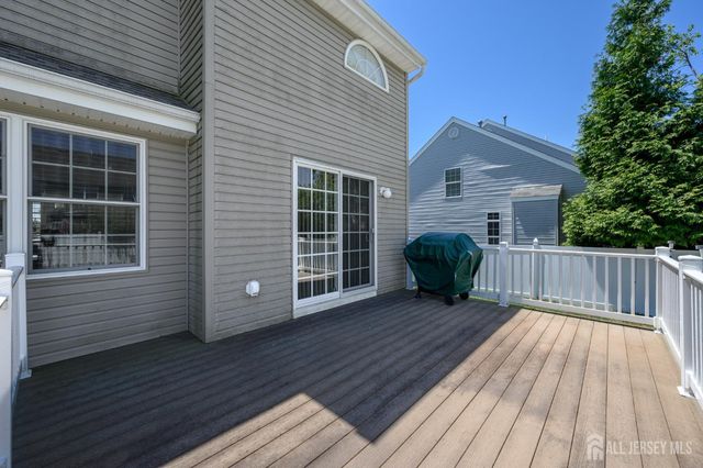 21 Catalina Avenue, Barnegat, NJ 08005