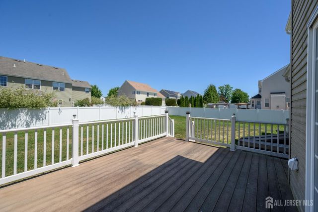 21 Catalina Avenue, Barnegat, NJ 08005