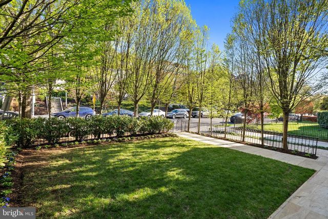 2107 WYOMING AVE NW, Washington, DC 20008