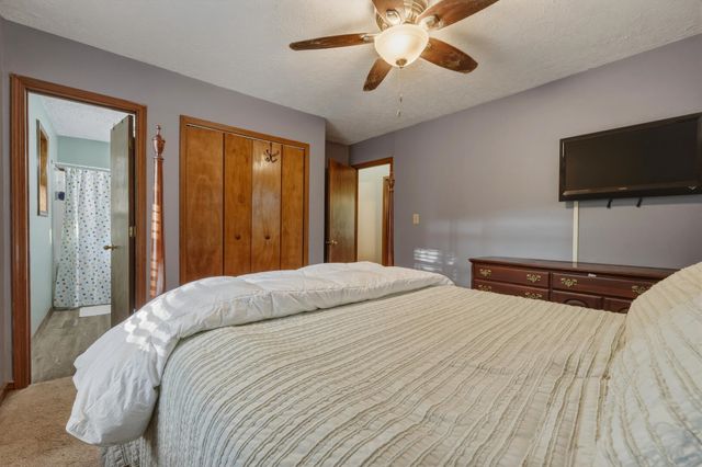 55 Meixsell Road, Huntington, WV 25704